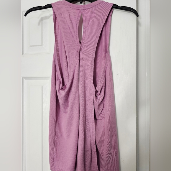 Old Navy Athletic Tank Top - Picture 4 of 5